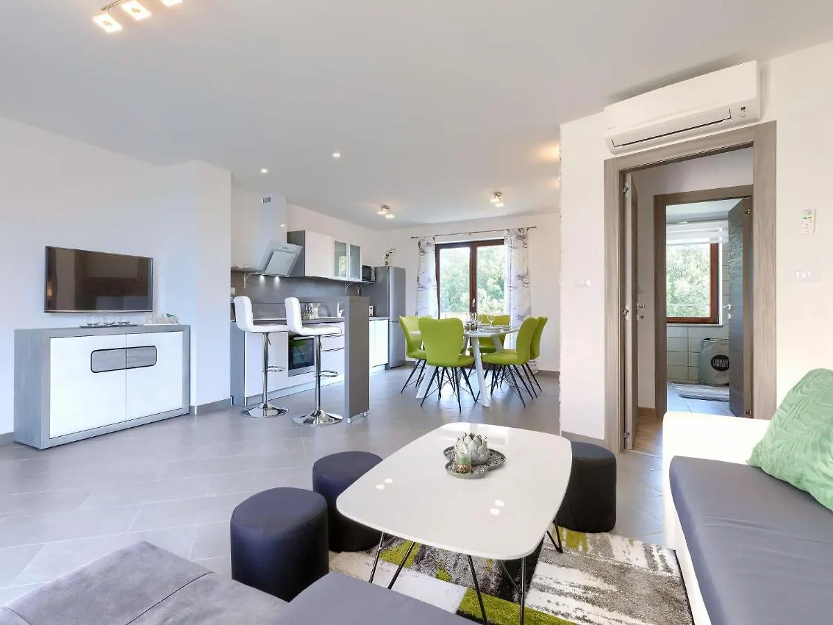 Apartment Joy By Interhome Pula Kroatien